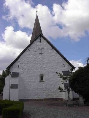 Kirken og dens inventar (Bov kirke)